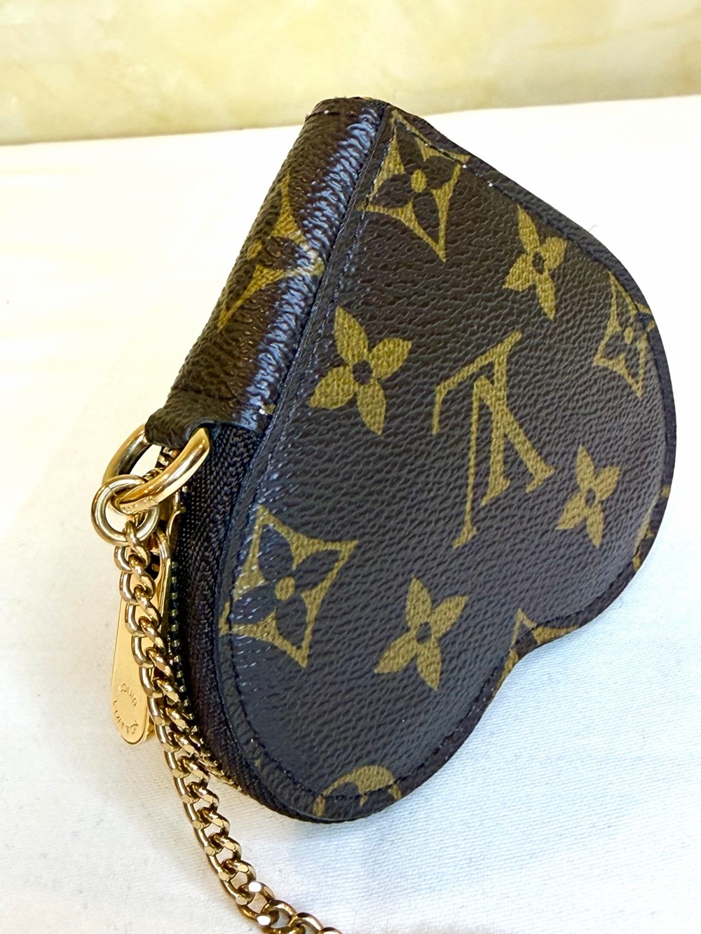 Louis Vuitton Monogram Heart Coin Pouch - Brown with Gold Hardware - Picture 6 of 13